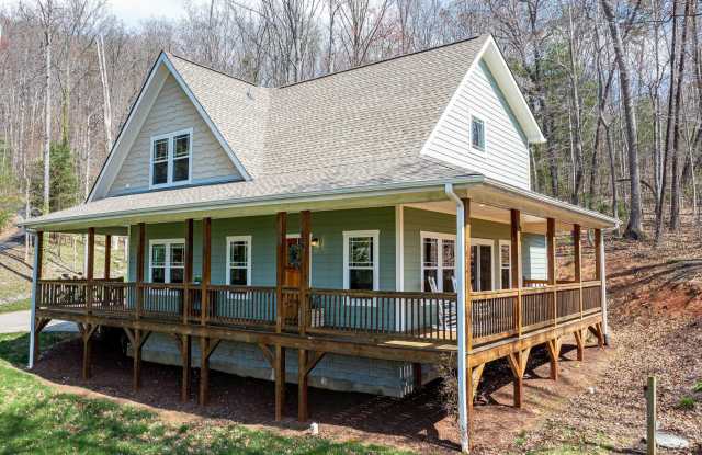 East AVL - Contemporary Farmhouse on Large Wooded Lot - 149 Kirkwood Drive, Buncombe County, NC 28805