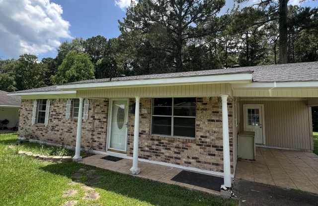 Photo of 107 Magnolia St