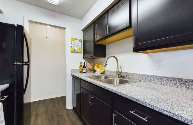 Raintree Apartments