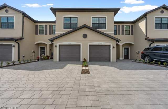 14258 Pine Lodge Lane