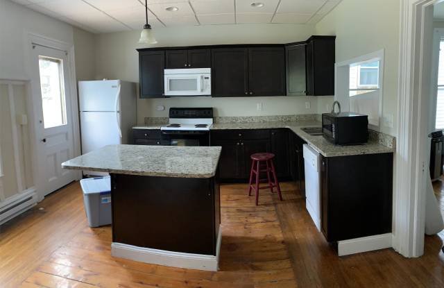 Photo of 105 West Oneida Street - A