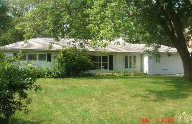 1905 BEECHNUT Road - 1905 Beechnut Road, Cook County, IL 60062