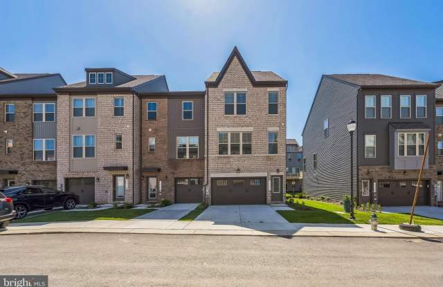 Photo of 16911 SAINT WILLIAM WAY