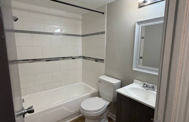 Experience Luxury Living at Bellagio Living I: Modern Apartments in Lawrence, Indiana