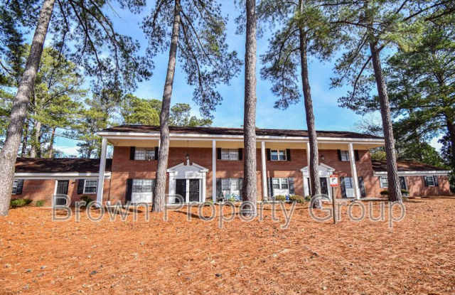 2312 Barrington Cir