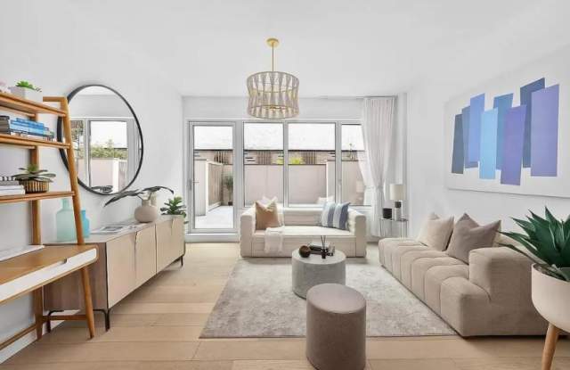 Photo of 208 Delancey Street