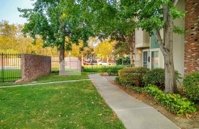 1288 Pine Creek Way Unit G - 1288 Pinecreek Way, Concord, CA 94520