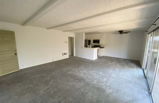 484 Linfield Place Unit E