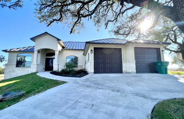 1605 Sapphire - 1605 Sapphire, Horseshoe Bay, TX 78657