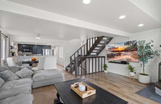 309 Ocean | Oceanfront in Silverstrand | Unfurnished