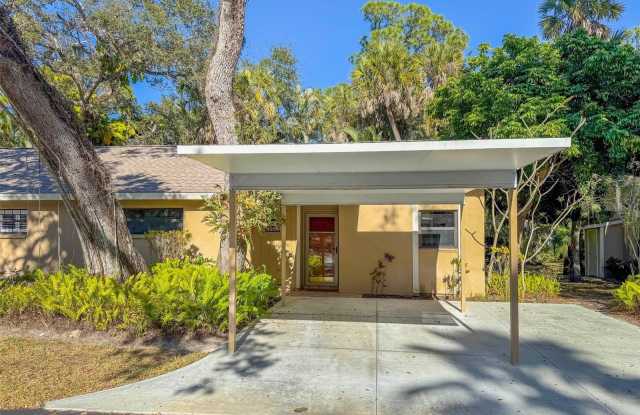 4958 VILLAGE GARDENS DRIVE