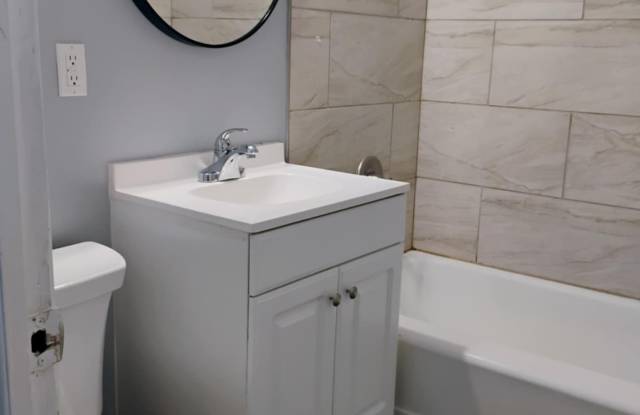 1208 S Silverdale Ct