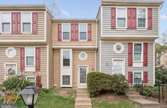 1581 WOODCREST Drive