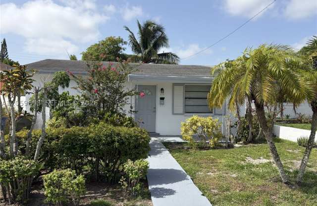 613 NW 5 CT