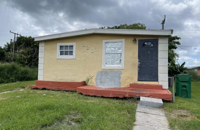 820 Rickey Jackson Boulevard - 820 Rickey Jackson Blvd, Pahokee, FL 33476