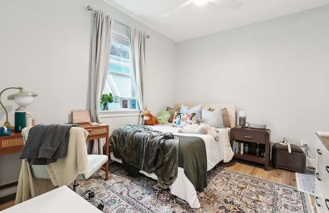 Elegant 3 Bedroom, 2.5 Bath Apartment