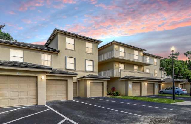 Photo of 2020 Greenview Shores Boulevard