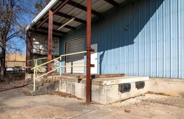 3216 W Gentry Parkway