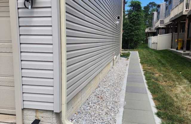 7571 HOLLY RIDGE Drive