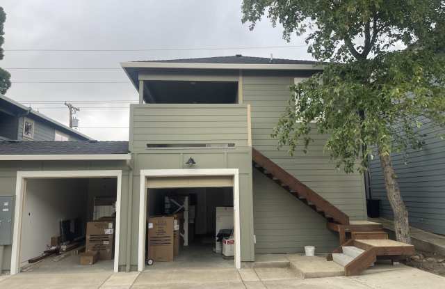 322 Talent Avenue - B