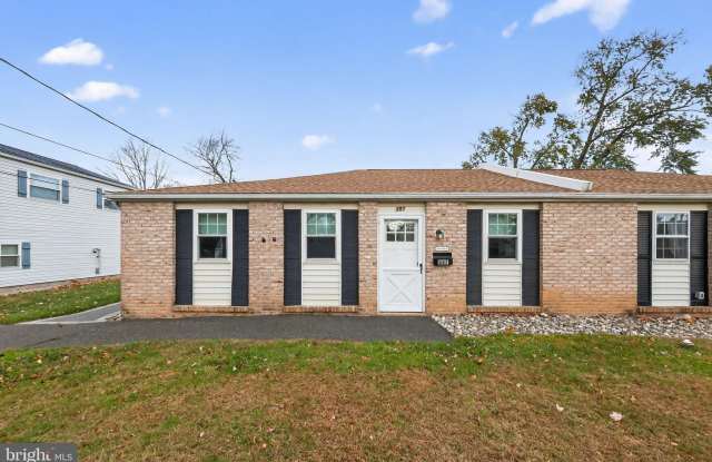 Photo of 387 MAPLE Street