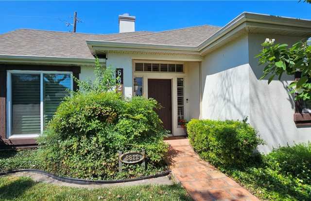 6822 Vineyard Drive