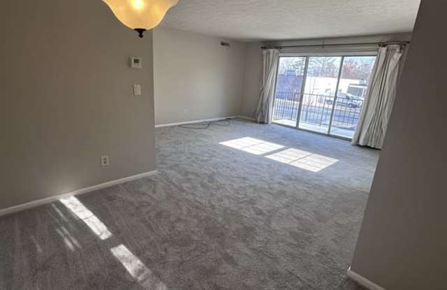 Photo of 1155 Charter Oak Lane - 202