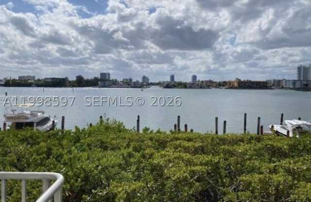 17050 N Bay Rd