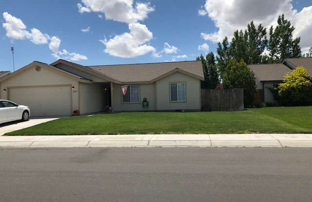 cute house and clean. - 1533 Reese River Road, Fernley, NV 89408