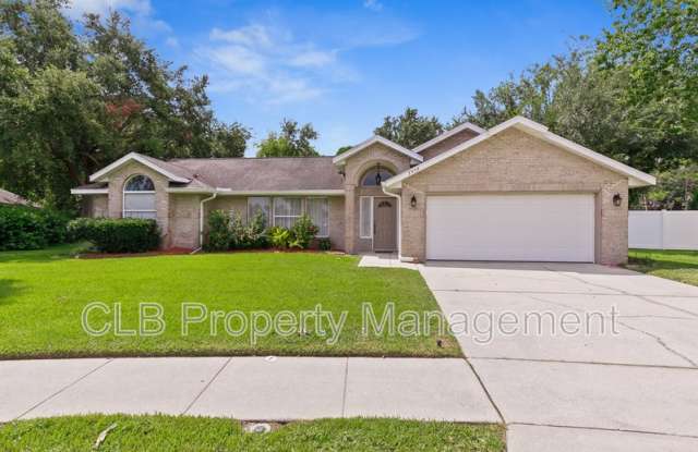 3938 Oak Crest Cir