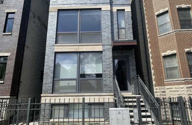 Photo of 2848 N DAMEN Avenue