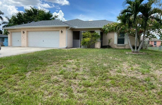 325 Oklahoma Avenue - 325 Oklahoma Ave, Lee County, FL 33905