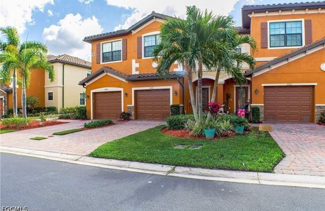 14688 summer rose Way