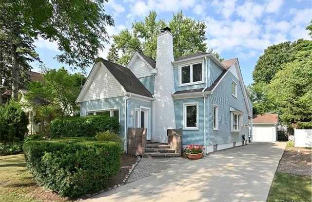 1248 Edgewood