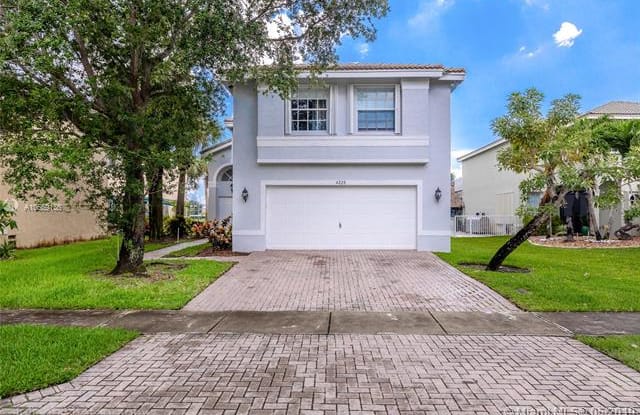 4228 SW 130th Ave - 4228 SW 130th Avenue, Miramar, FL 33027