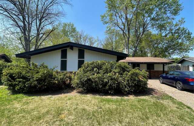 6 Milbrook Lane