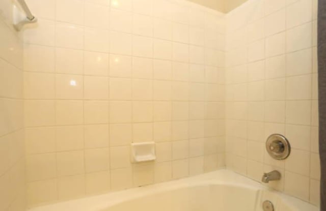 1506 S Interstate 35, #2294