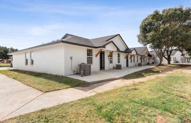 9114 Apartment Homes || Midway ISD || Water  Electricity Paid