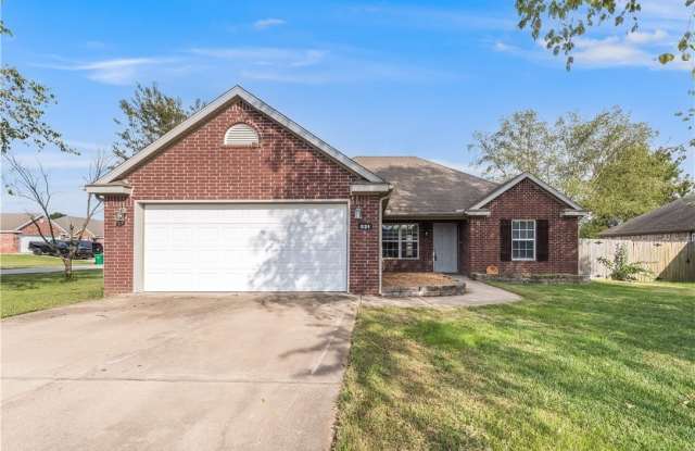 521 Red Bud Street