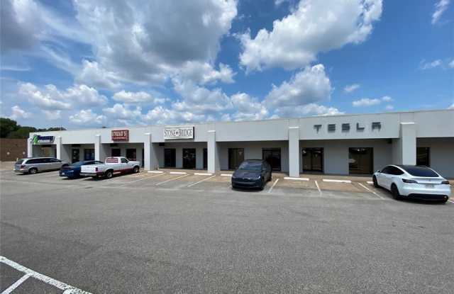 3404 S Southwest Loop 323