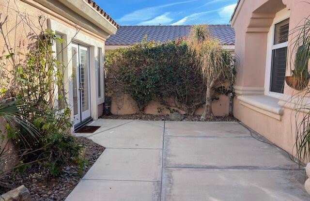 78513 Sunrise Mountain View