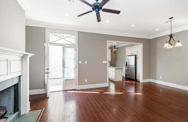 3 Bedroom Townhome Available Now Near Old Goodwood!