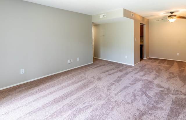 Crestview at Louisville Apartments