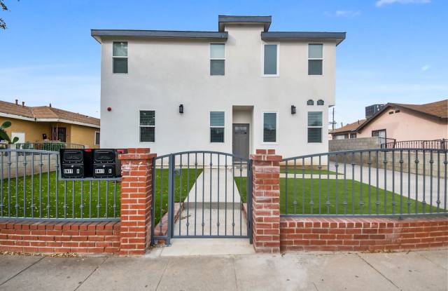 Available NOW Beautiful Newer 3bedroom near LAX and Beaches