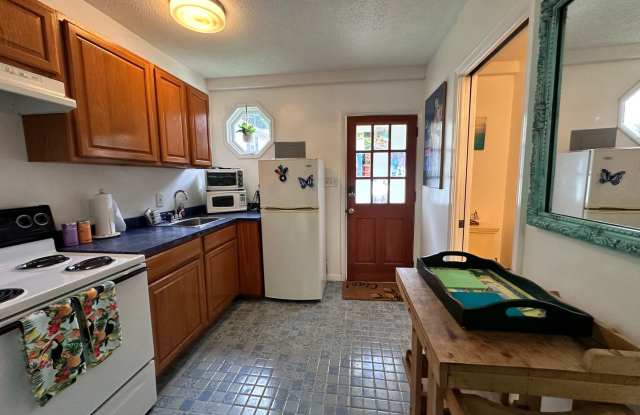 Exclusively Offered by Muse Realty, LLC