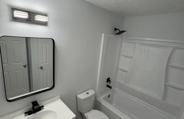 Photo of 728 Fox Valley Drive