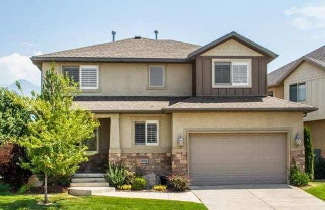 Beautiful 4 Bd 2.5 Bath Home in Sandy - 10231 Eagle Cliff Way, Sandy, UT 84092