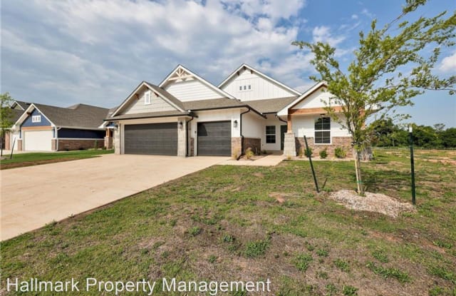 2429 Creekside Circle - 2429 Creek Side Circle, Moore, OK 73160