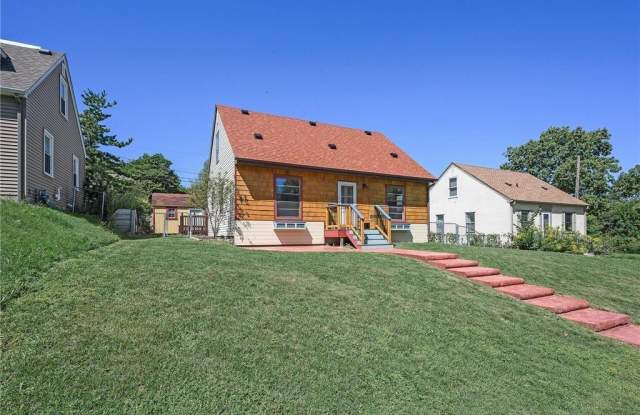 3150 Pierce Street NE