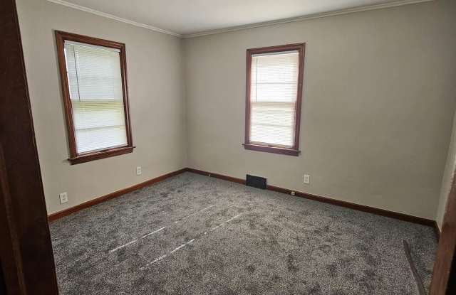 3009 W KRAUSE Avenue